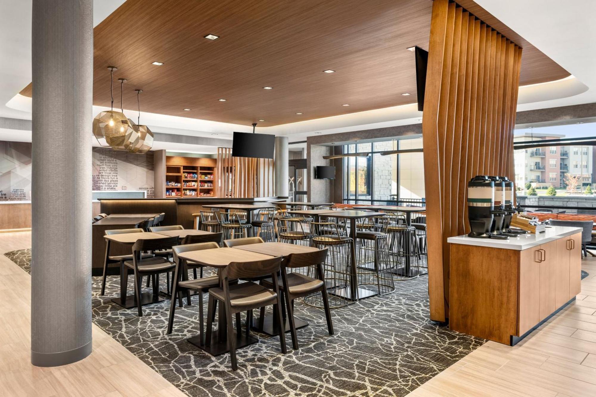 Springhill Suites By Marriott Menomonee Falls Exterior foto